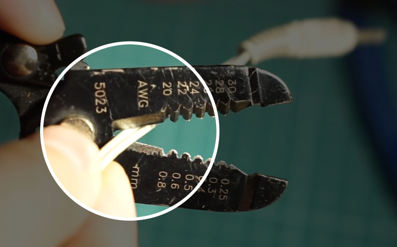 How To Fix A Bent Headphone Jack? (Tips & Tricks) AudioGrounds