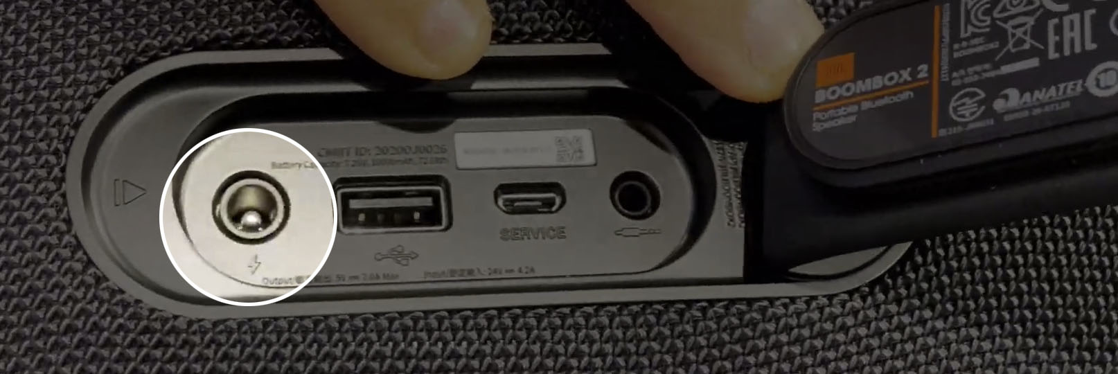 How to charge deals a jbl boombox